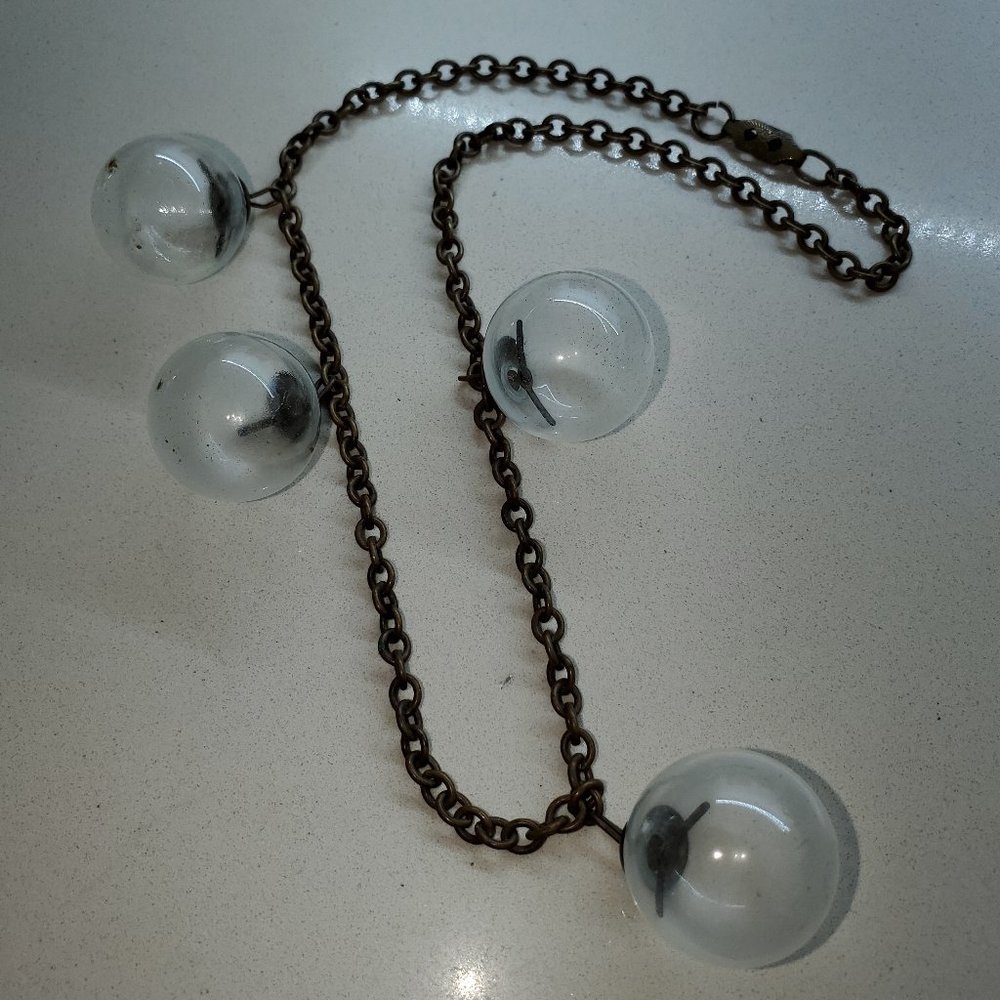 TRUE VINTAGE CLEAR BALL NECKLACE